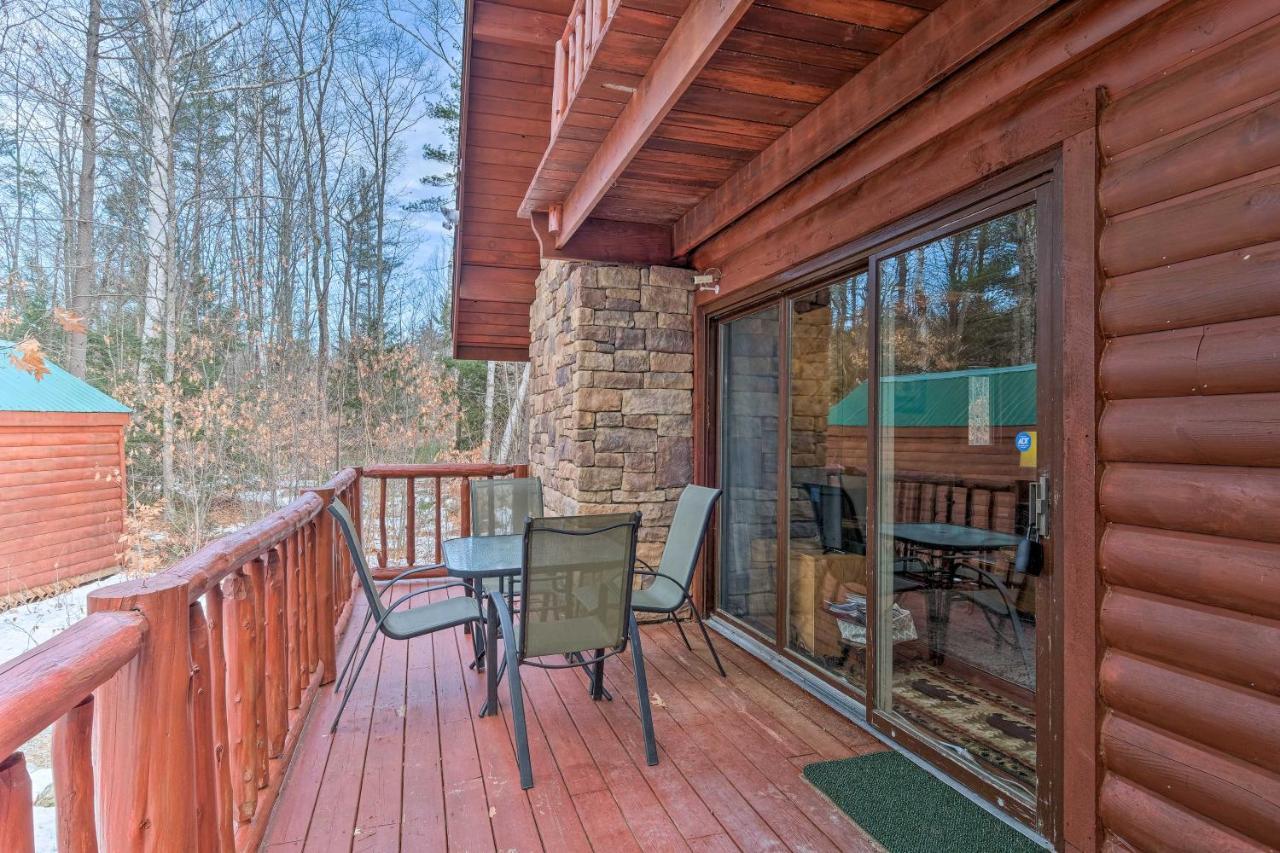 Secluded Johnsburg Retreat With Hot Tub And Fire Pit Villa Luaran gambar